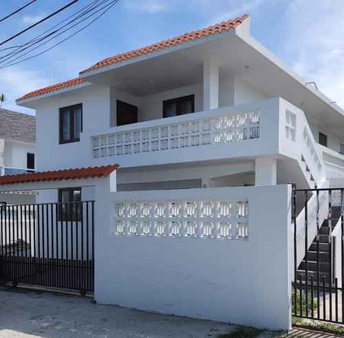 Yeguada Apartment | White Paradise Beach House Your Coastal Haven