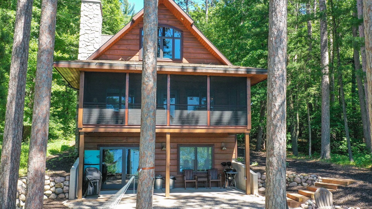 King House | White Pine Inn at Sunset Lake
