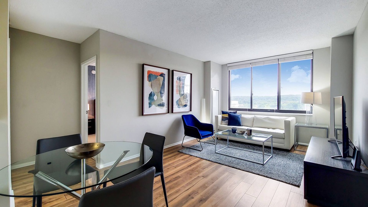 White Plains Apartment | White Plains One Bedroom with Generous Amenities