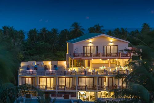 Dhigurah House | White Sand Dhigurah
