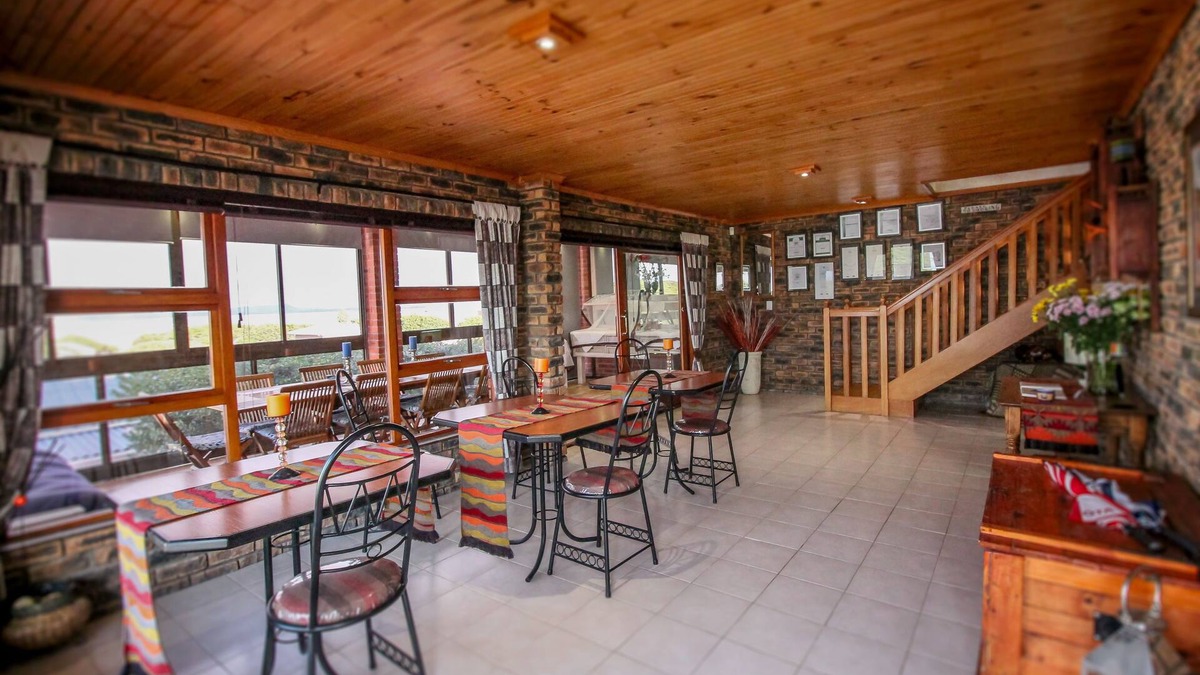 Van Dyks Bay Bed & Breakfast | White Shark Guest House