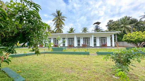 Polonnaruwa House | white shine lodge