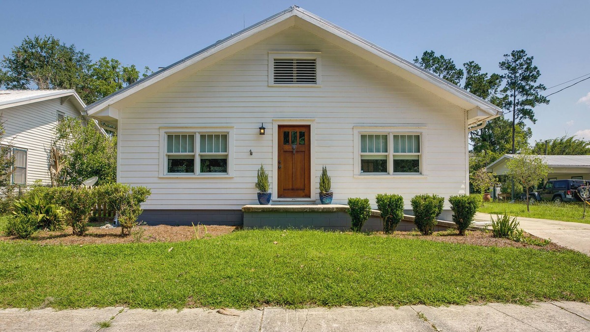 White Springs Cottage | White Springs Gem w/Patio & Screened Porch!
