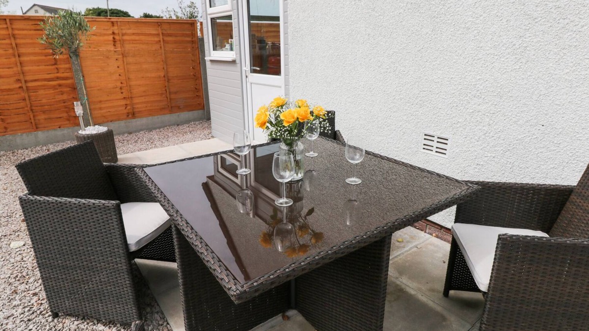 Roosebeck Cottage | WHITE STONES, pet friendly, country holiday cottage in Roose