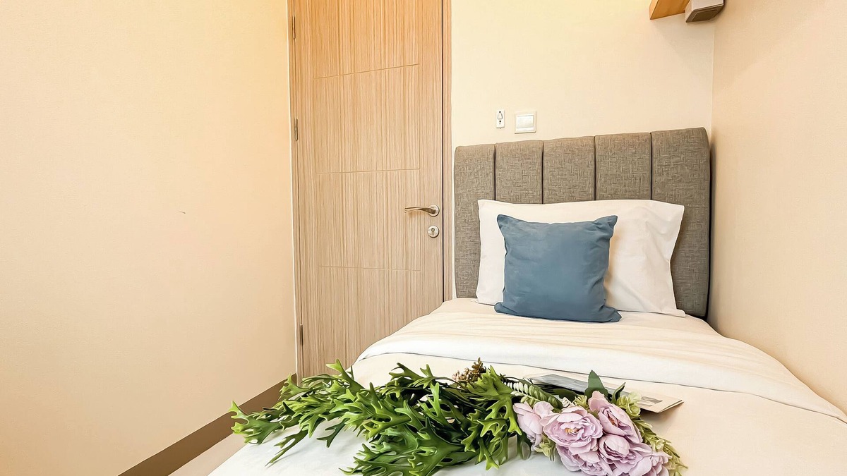 Java Apartment | White Toned Style 2Br Tokyo Riverside Pik 2 Apartment
