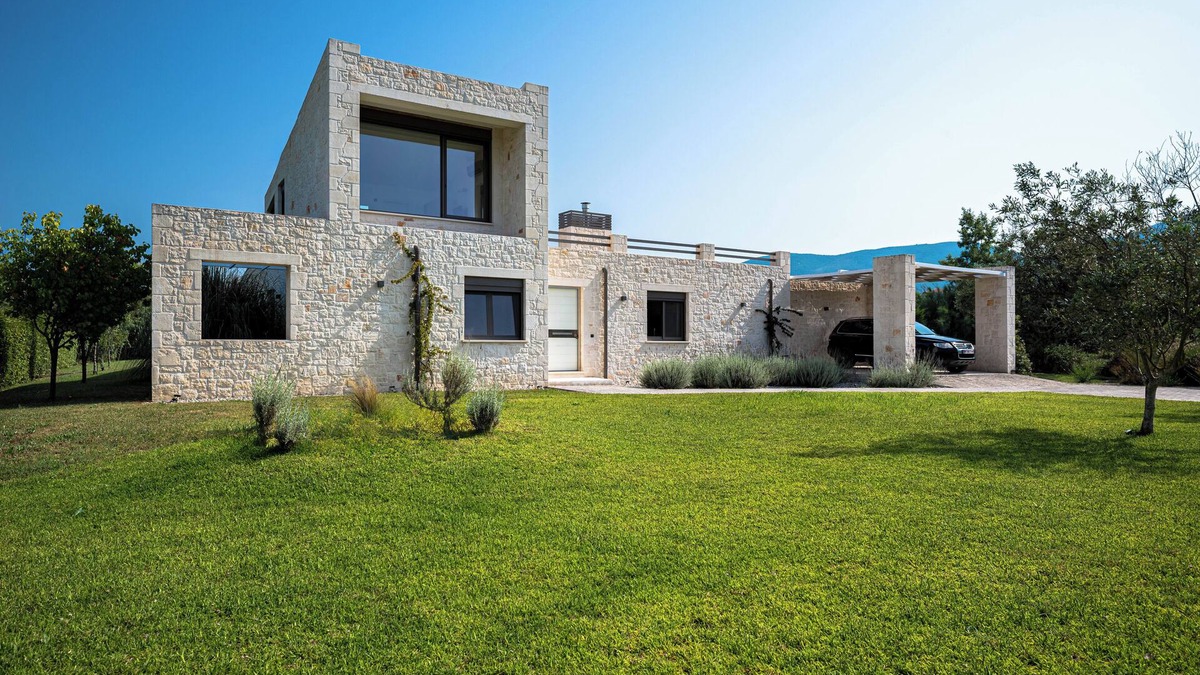 Alonia Villa | White Villa 53, secluded Villa with private pool