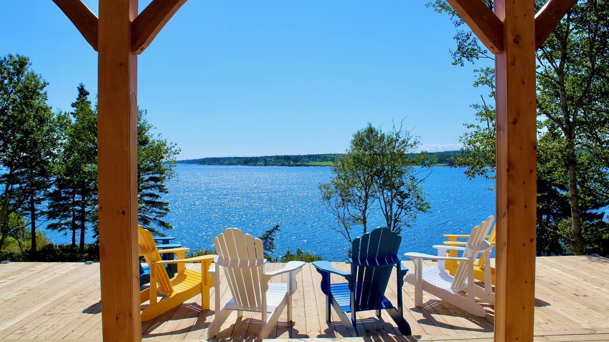 Lower LaHave House | Whitecaps Retreat Beach House