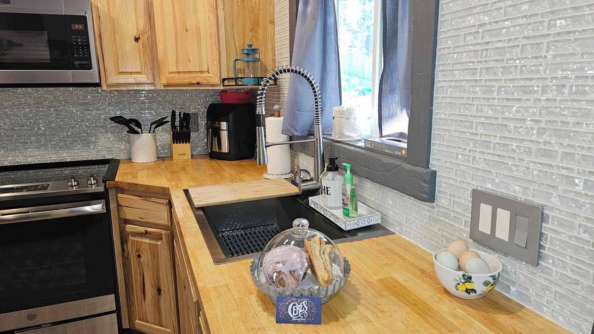 Kalispell House | Whitefish Stage Hideaway
