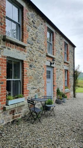 Castlewellan House | Whitehill Cottage
