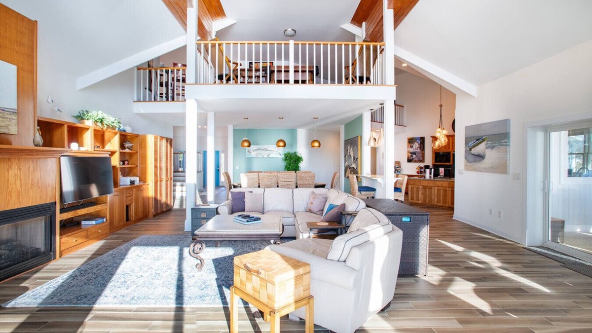 Straits House | Whitehurst Lookout on the Sound