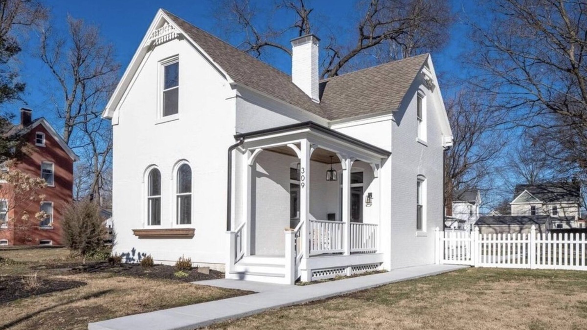 Belleville House | Whitestone Place: a gorgeous, historic, and updated home