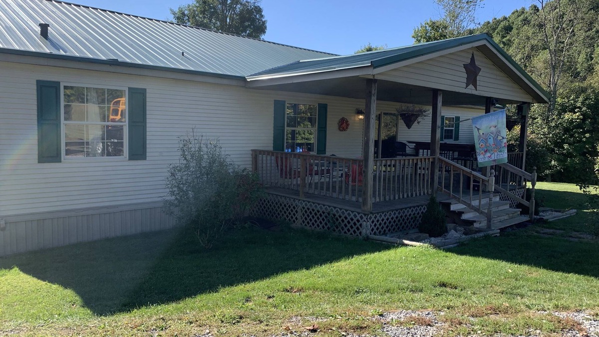 Buckhannon House | Whitetail Retreat