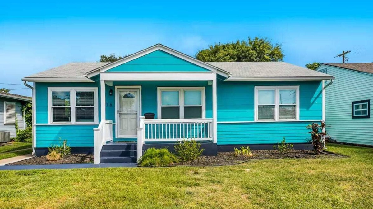 Galveston House | Whiting Island - 3BR close to beach w/ hot tub