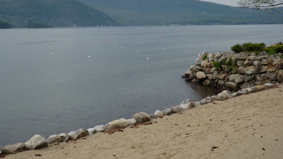 Bridgewater Cottage | Whittemore Shores Cottage On Newfound Lake, Beach & Lake Access, Sleeps 8