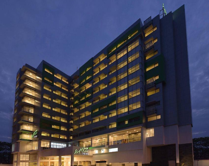 Manado City Centre Hotel | Whiz Prime Hotel Megamas Manado