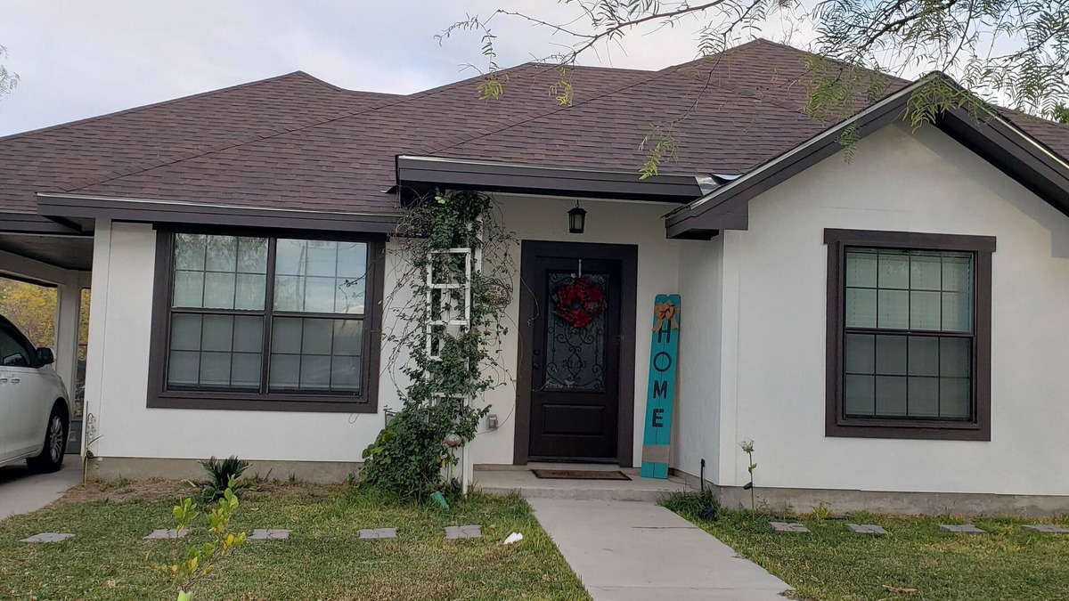 Eagle Pass House | whole 3 bedroom home