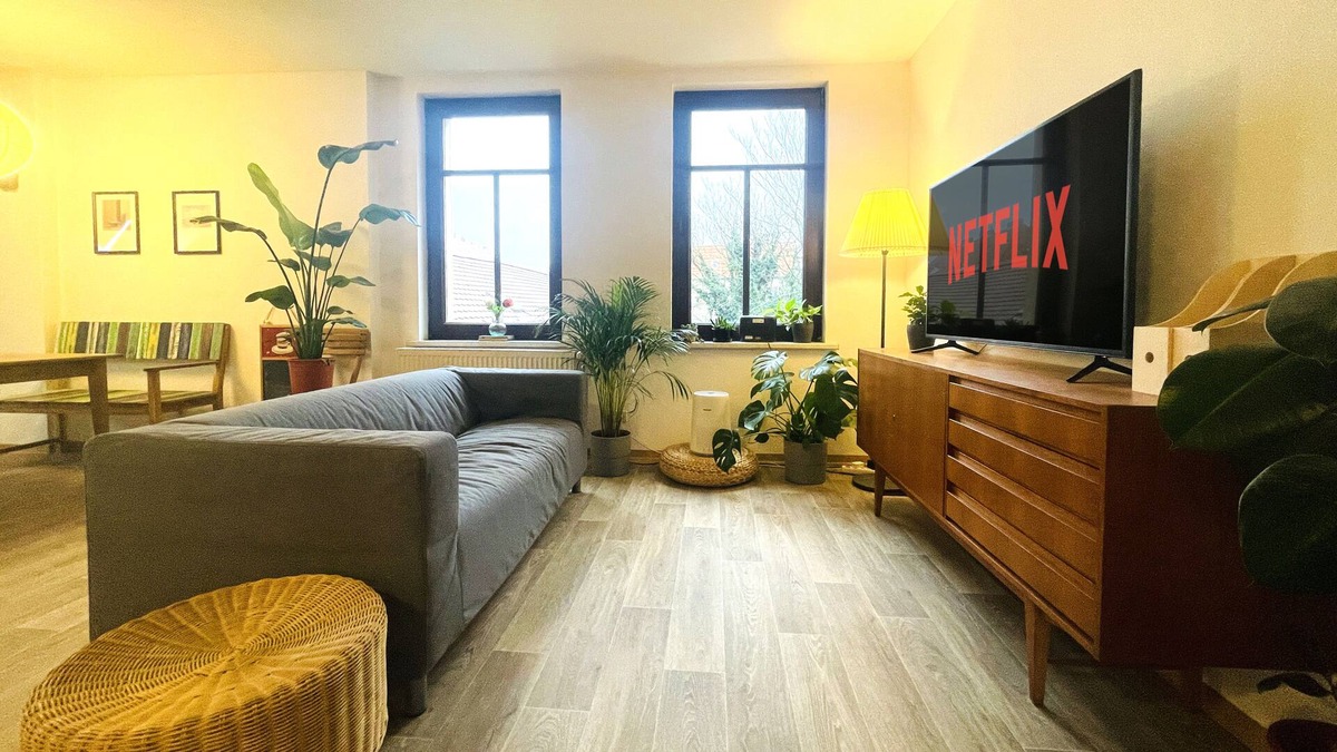Giebichenstein Apartment | Whole apartment, 2 rooms. Close to the Saale, Burg (Plant Room 6)