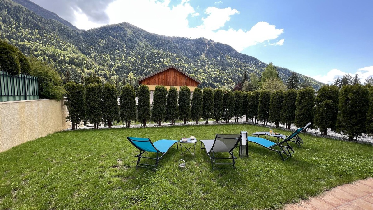 Saint-Jean-Saint-Nicolas Ski Chalet | Whole house: chalet - Saint-Jean-Saint-Nicolas, France