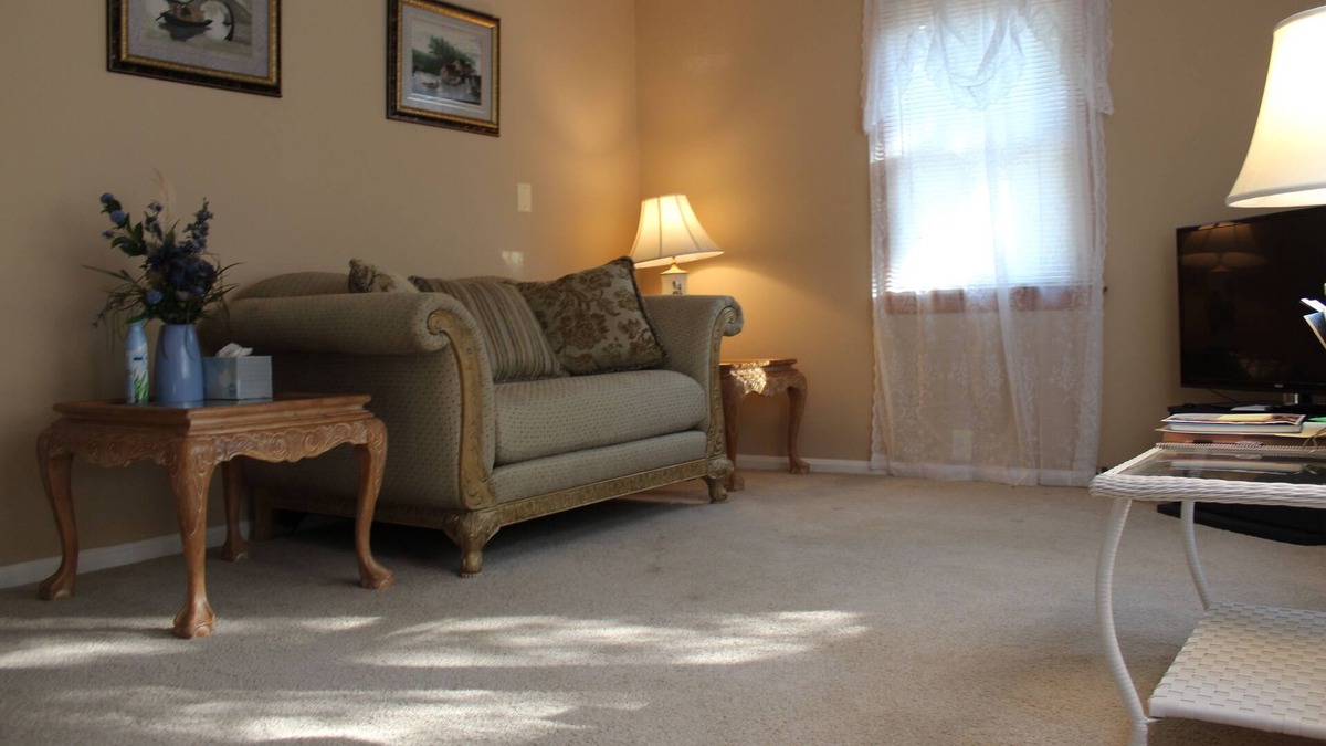 Rockville House | Whole house, 3 Beds, 1 Bath, Walk to Redline Rockville Metro Station
