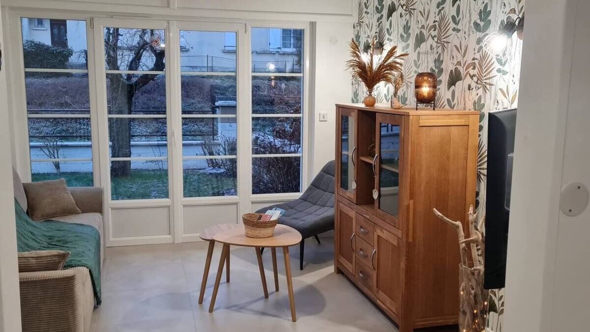 Roye House | Whole house: accommodation - Roye, France