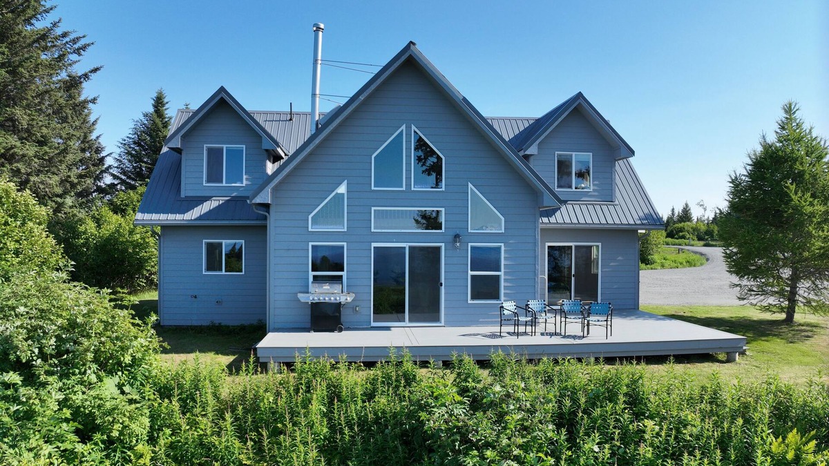 Anchor Point House | Whole house, Stariski Creek, BEAUTIFUL view!