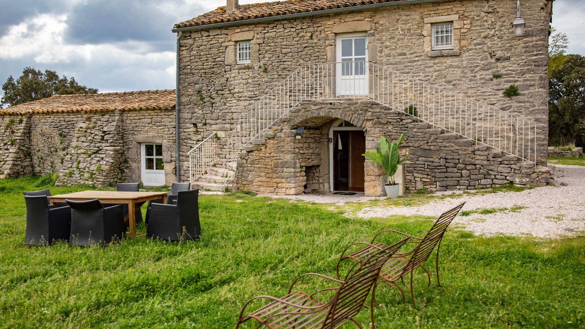 Ferrieres-les-Verreries House | Whole lodging : Gîte Arche - Pic St Loup region, Gîte Arche - Pic St Loup region