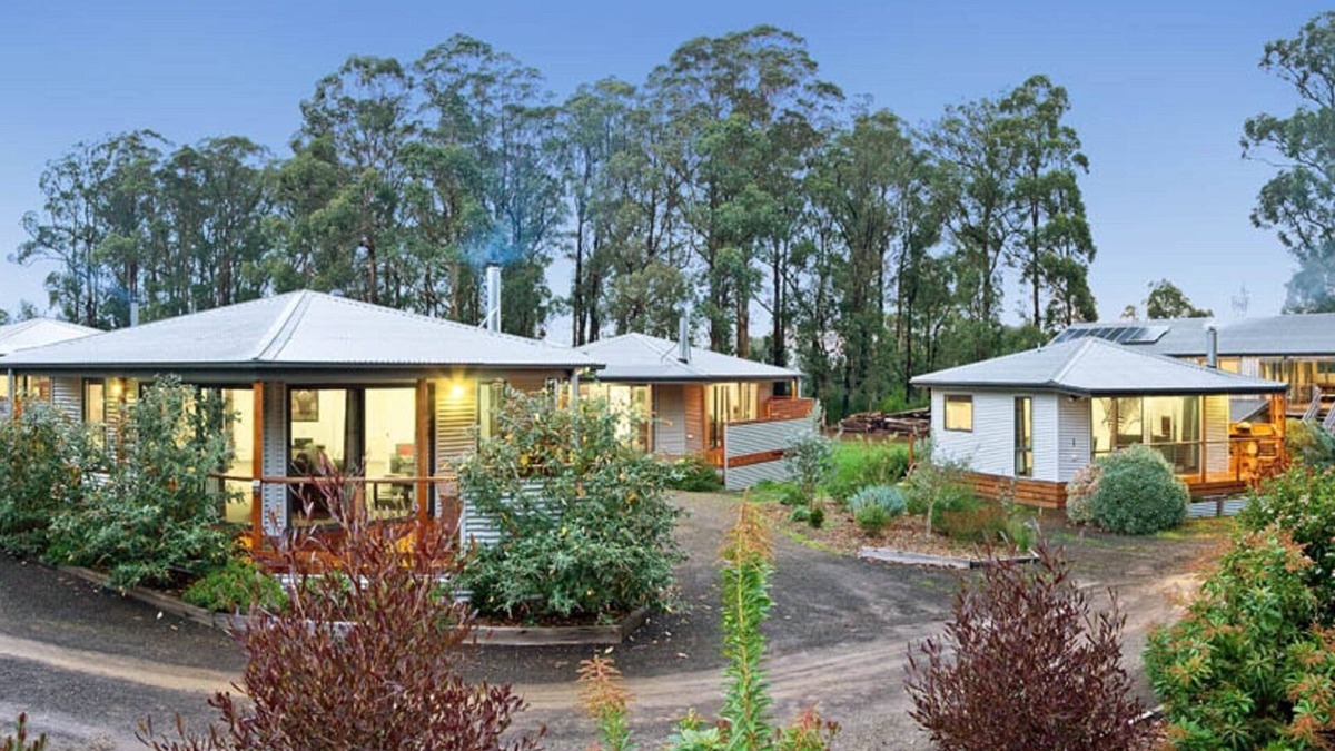 Kinglake Bed & Breakfast | Whole Property - Karma Kinglake