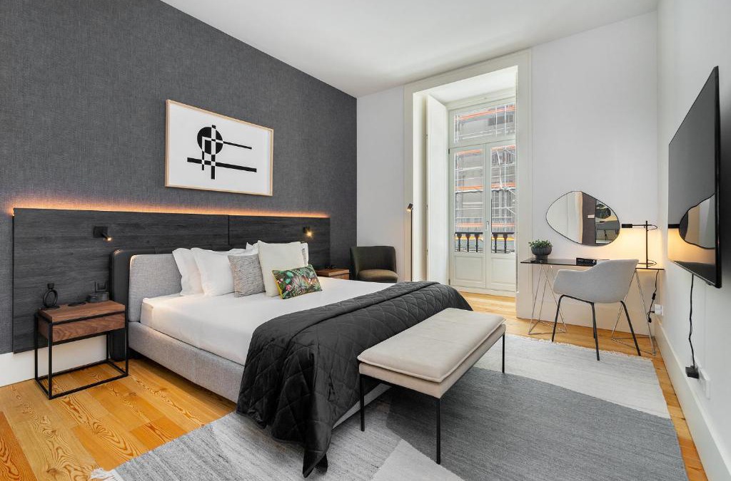 Santa Maria Maior Apartment | WHome Prime Location Contemporary Luxury Apartment w/AC & Elevator