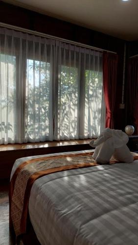 Chom Bueng House | Why Worry Homestay & Café