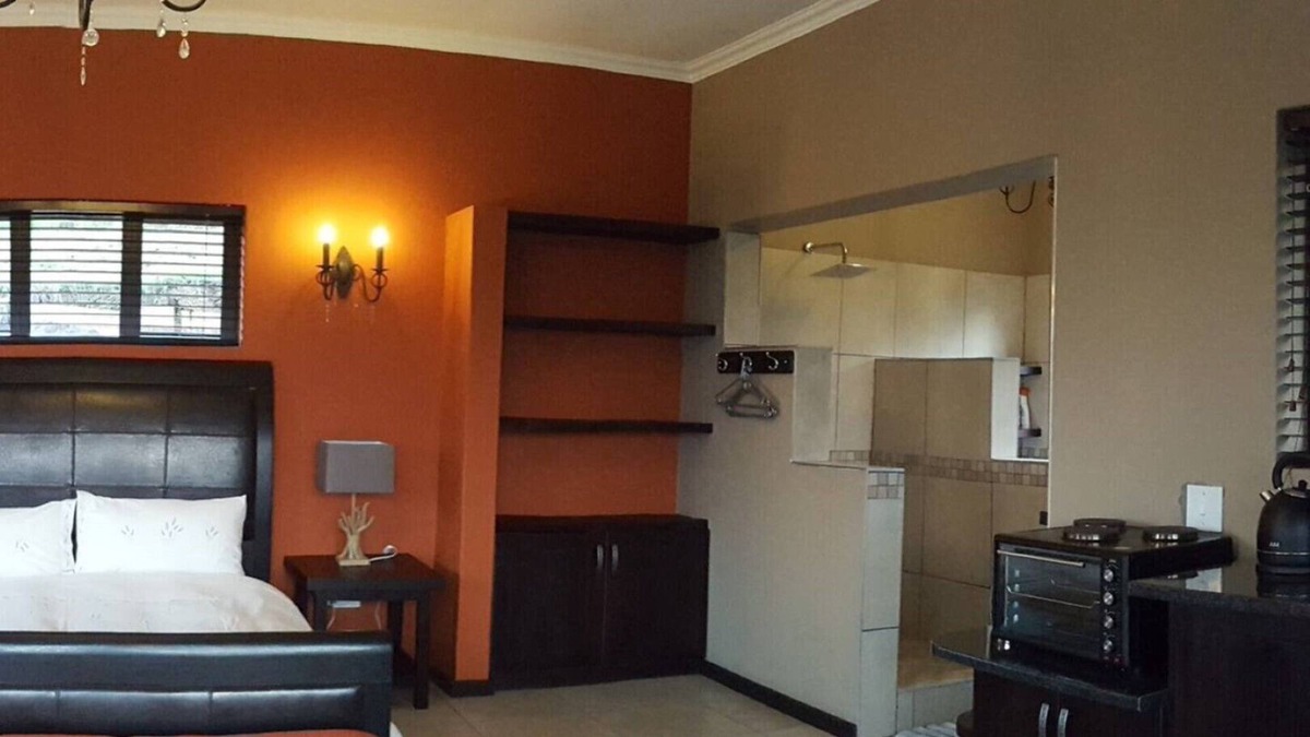 Malkerns Cottage | Wide Horizons Mountain Retreat - Ligwalagwala Camp (Luxury Chalet)