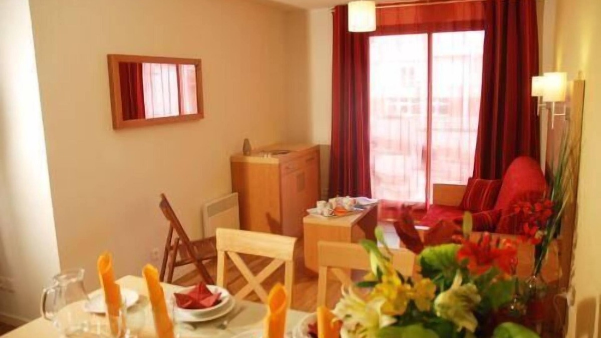 Mers-les-Bains Apartment | Wifi, swimming pool, parking, tv, 45m², Le Treport