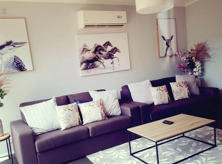 Corryong House | Wild Brumby- A cozy home away from home