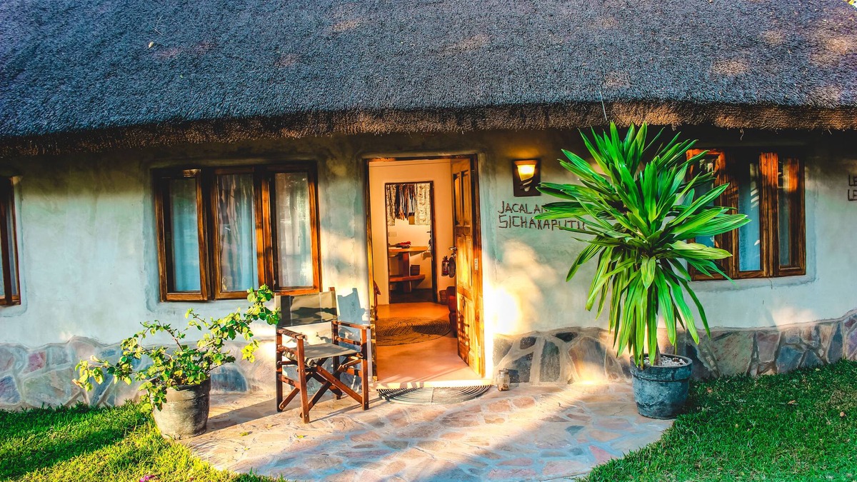 Lusaka Cabin | Wild Dogs Lodge