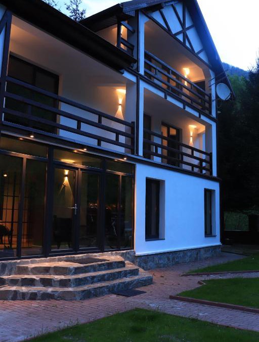 Riu de Mori House | Wild Hunts Lodge Retezat