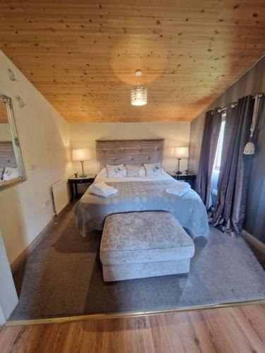Storwood Villa | Wild Oats Lodge 19, Yellowtop Country Park