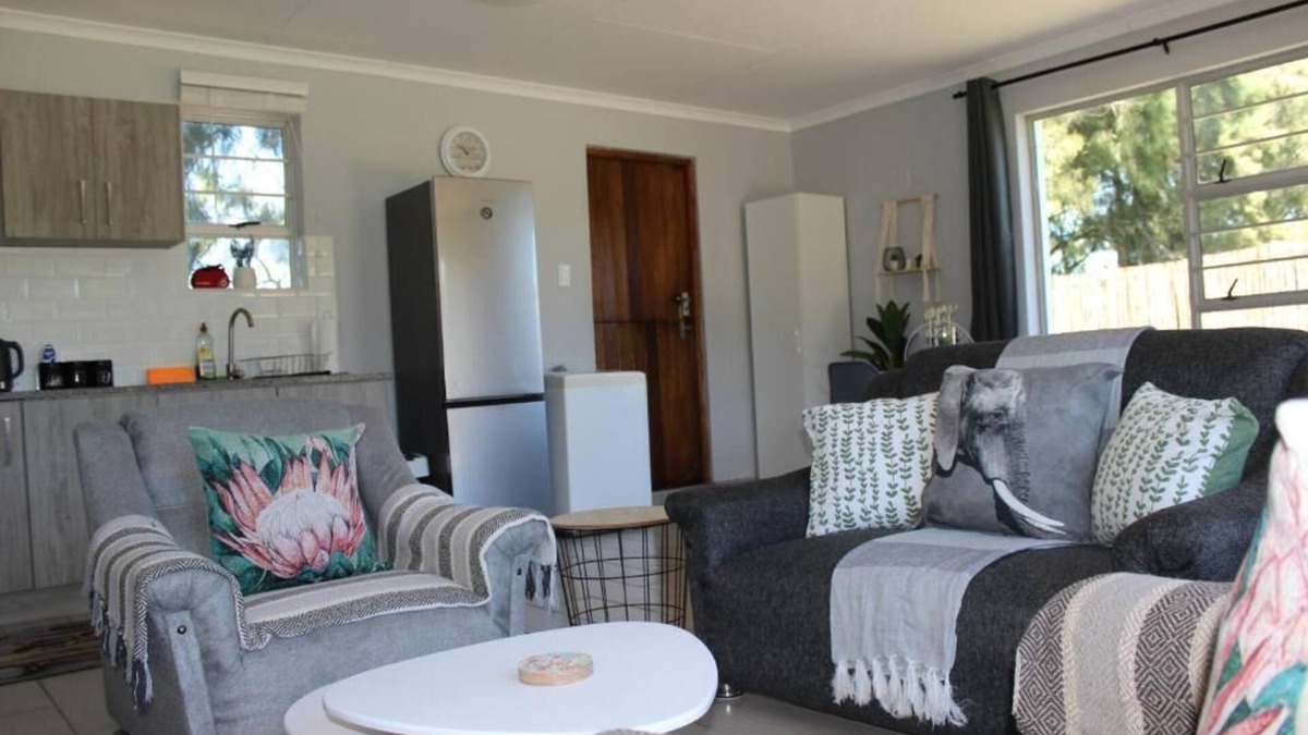 Port Elizabeth Cottage | Wild Paradise Cottage Nº2 in PE