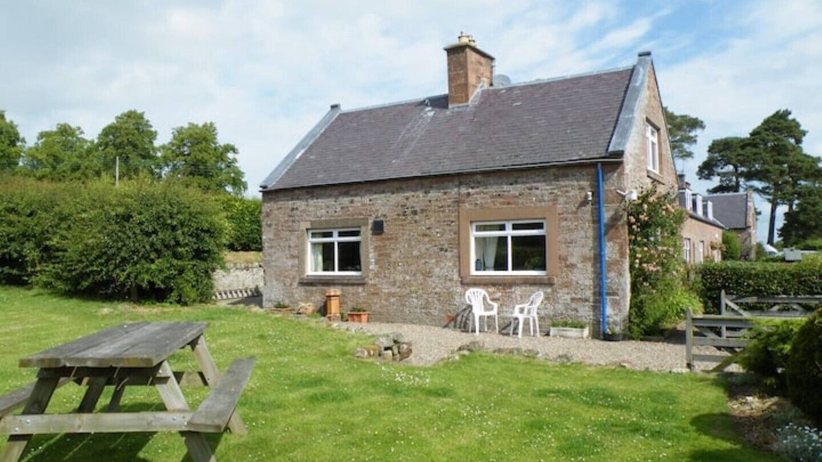 Jedburgh Cottage | Wild Rose in rural location with lovely views on a working farm with walks