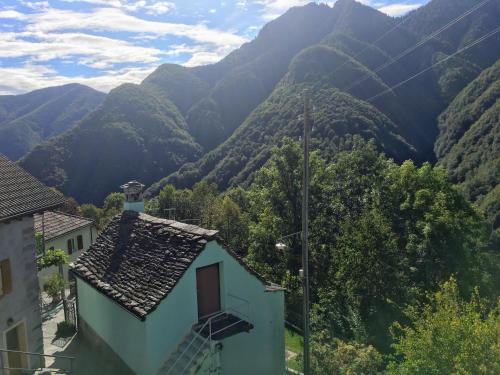 Russo House | Wild Valley Rusticino