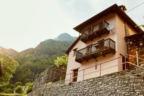 Russo House | Wild Valley Tiny Escape