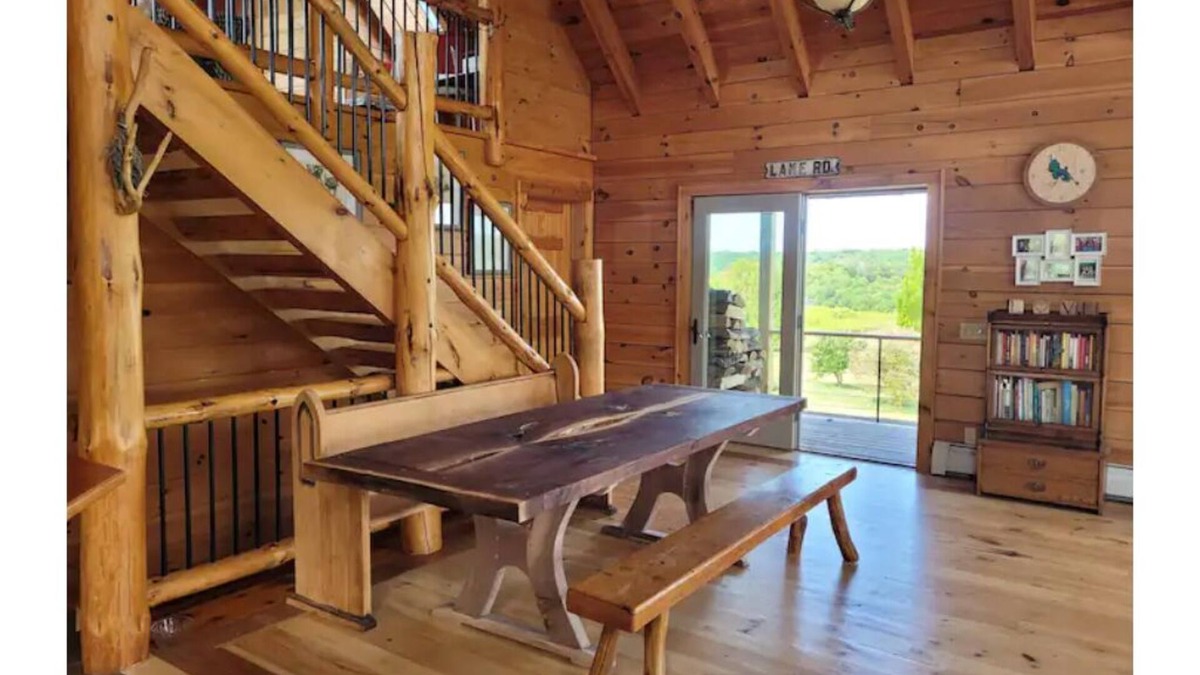Alpine Cabin | Wild Wind Lodge with beautiful woodwork and views