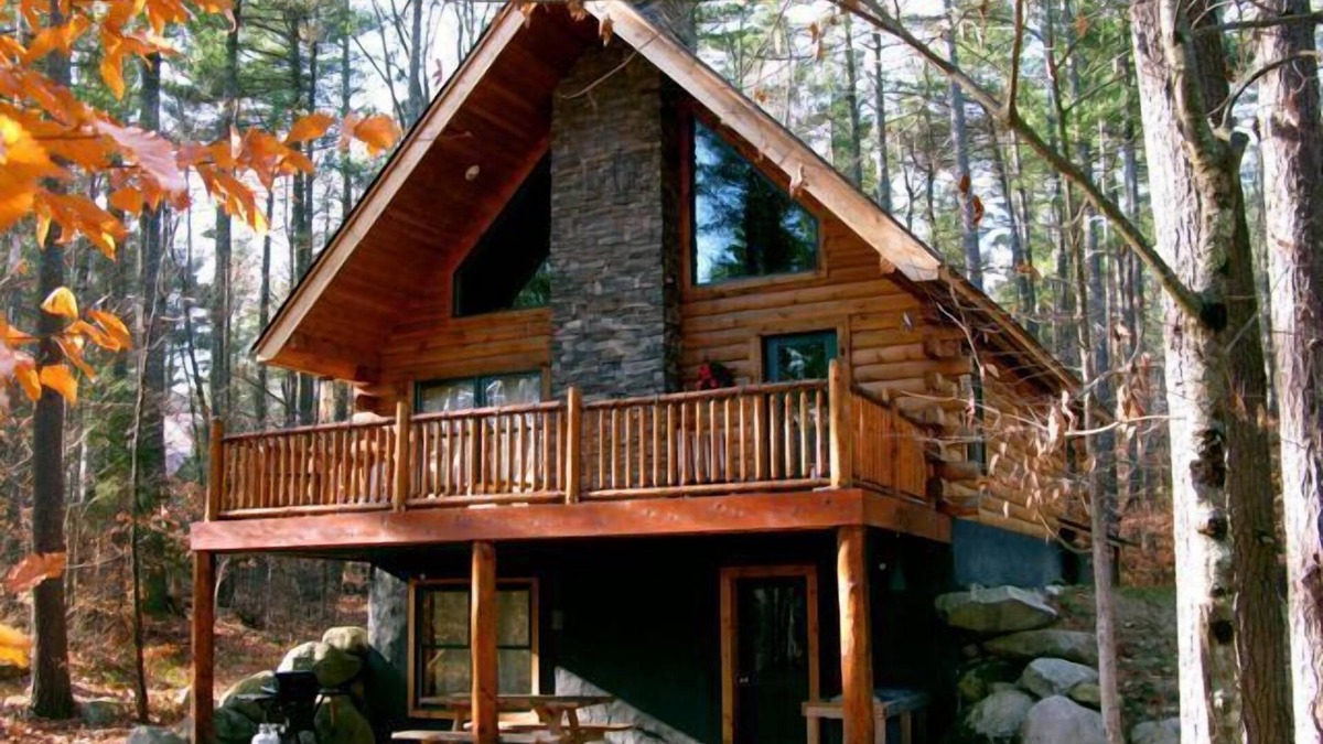 Jay Cabin | "Wildwood in the Pines" - Unique Adirondack Log Cabin - High Peaks