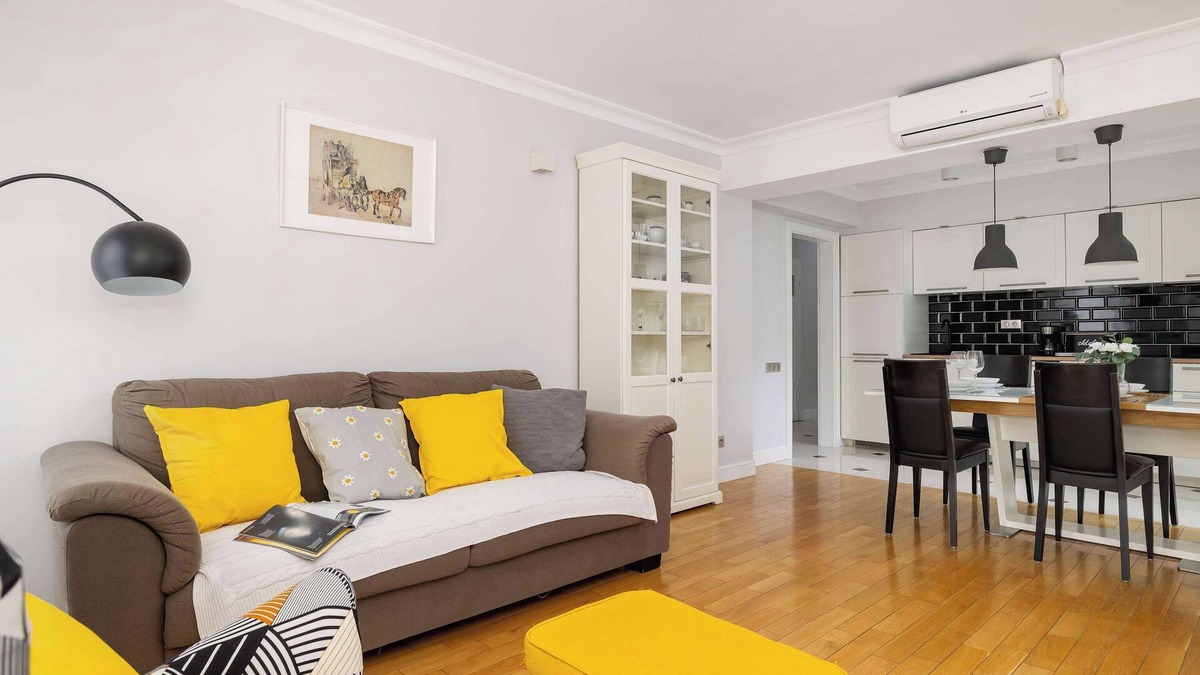 Pradnik Czerwony Apartment | Wileńska 4 | Kraków | Air Conditioned Apartment | Parking | Remote Work | Bathtu