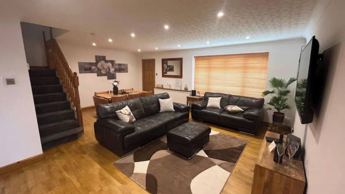 West Bridgford House | Wilford Charm: Spacious 3-bedroom retreat in Nottingham