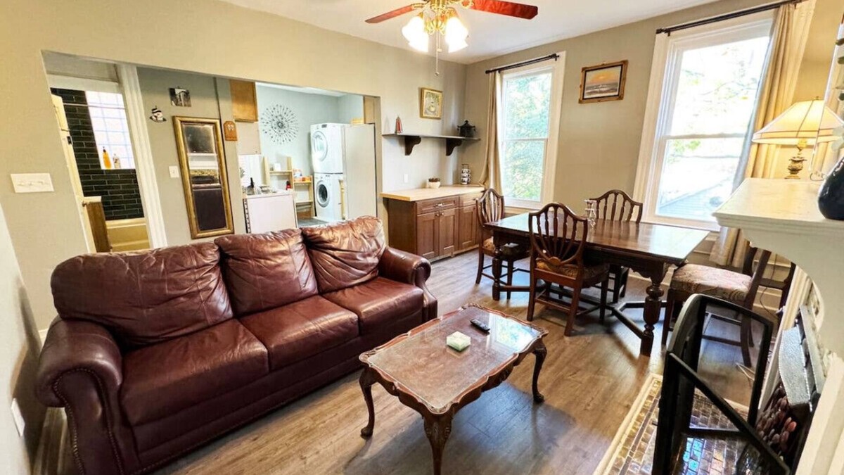 Wilkinsburg Apartment | Wilkinsburg Sanctuary w/Free Street Parking