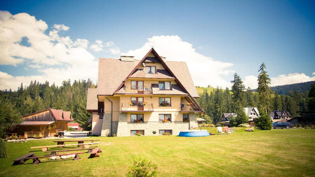 Male Ciche Bed & Breakfast | Willa Lichajówka