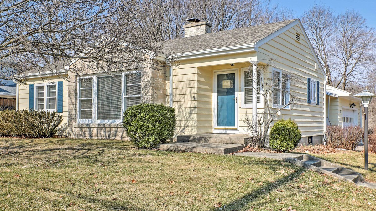 Williams Bay House | Williams Bay Retreat: Walk to Lake Geneva & Town!