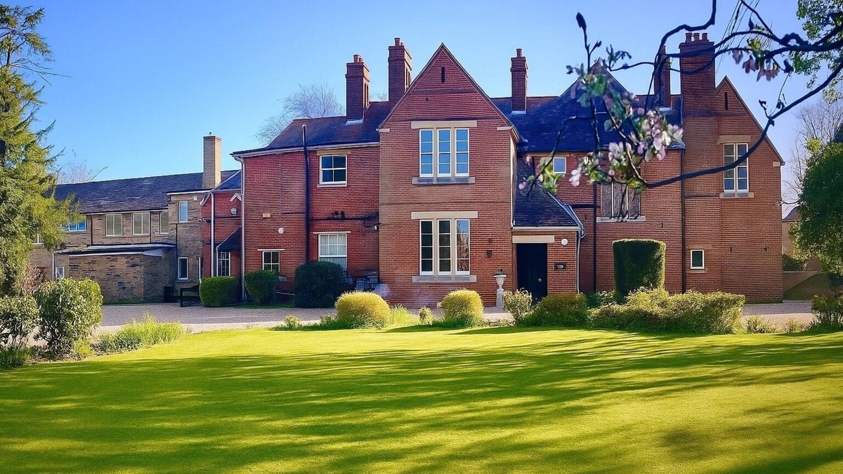 Willingham Apartment | Willingham House - East Wing Ground Floor