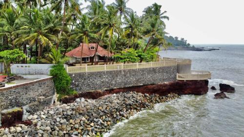 Kannur House | Willo stays beach cottage