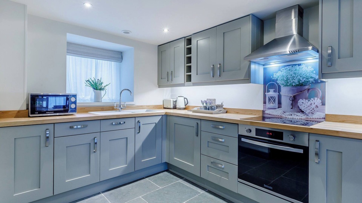 High Peak Cottage | Willow Cottage at Naze Farm-UK32760