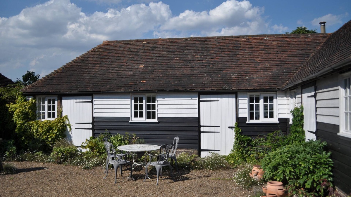 Tonbridge Cottage | * Willow Cottage * Child Friendly Holidays. DISCOUNTS available -call!